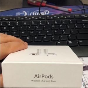 AirPods 2